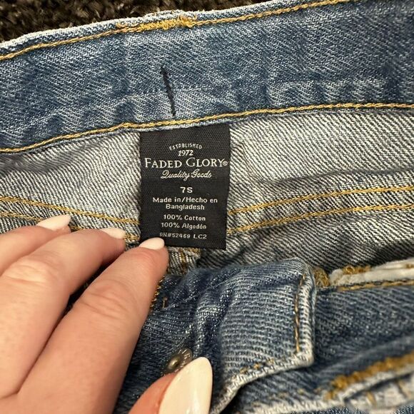 Girls Size 7 Blue Jean Cut Off Denim Shorts Distressed Ripped Pocket - Picture 3 of 10